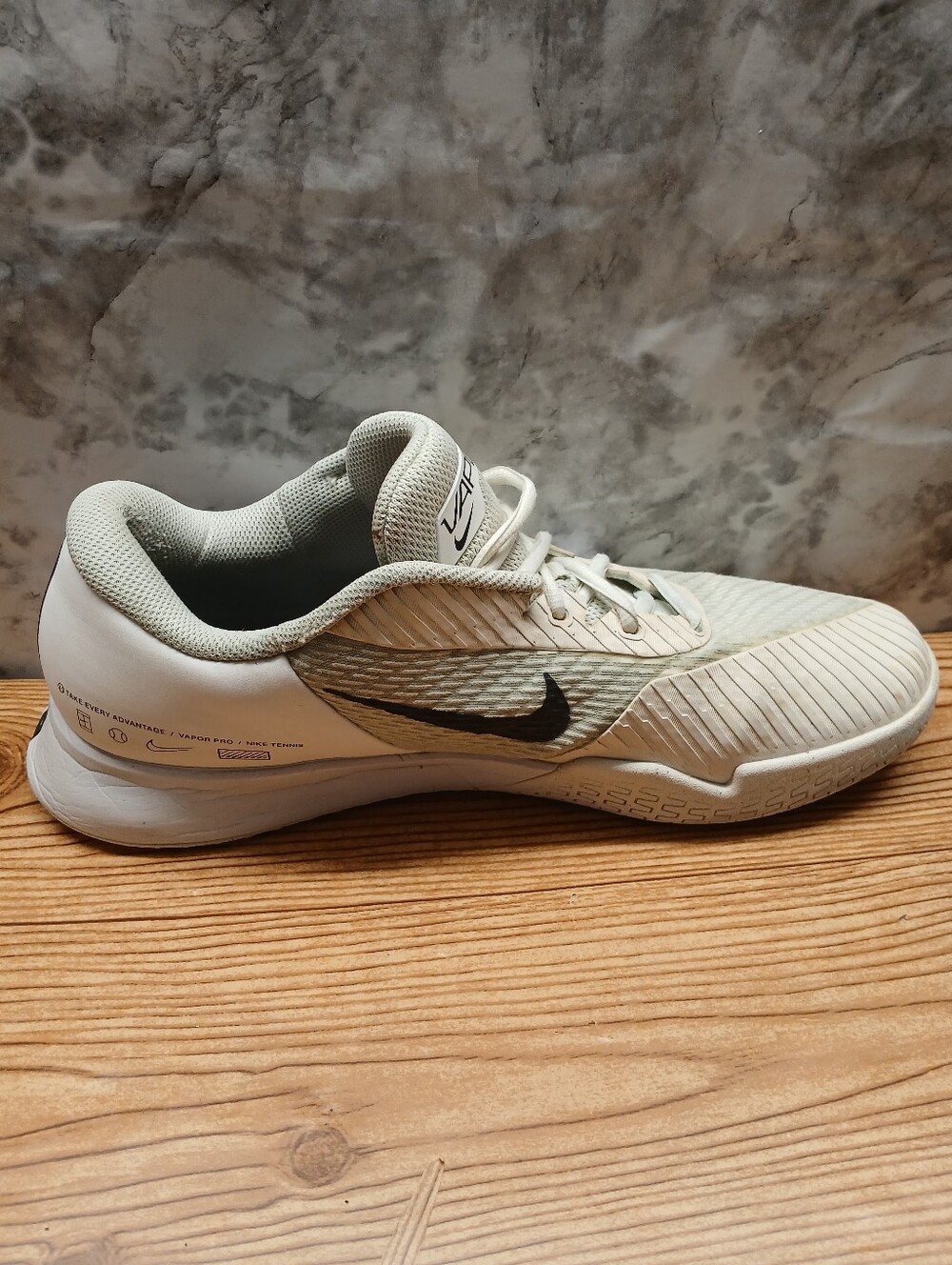 Nike Men's White and Black Metcon Vapor Pro Tennis  Shoe